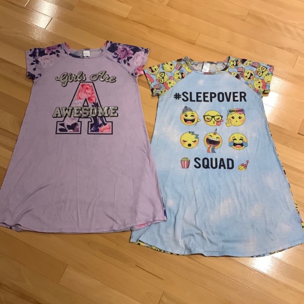 2 Girl’s Short Sleeve Nightgown Pyjamas - size 14